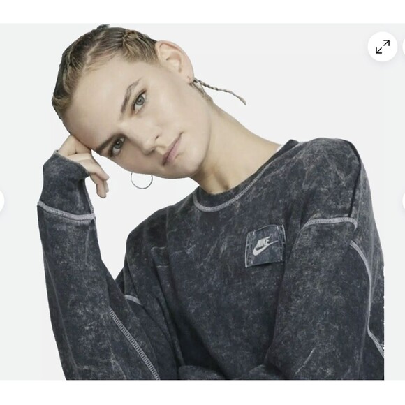 Nike Sweatshirt Women S Black Acid Wash Rebel Crew Relaxed Boxy Logo Patch Sport - Picture 12 of 13